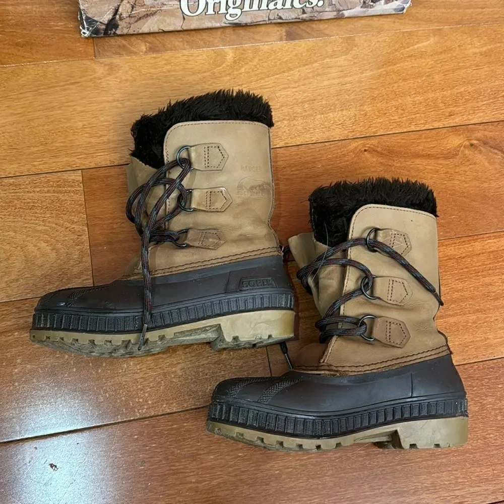 Sorel kids Badger Snow Boots Leather Rubber Work Outdoors Fur‎ removable size 1